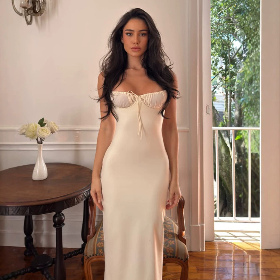 Buy Women's Clothing Online | Buy Trending Dresses for Women