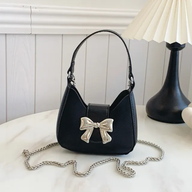 Western Style Niche Messenger Fashion Shoulder Underarm New Moon Bag Black - Shop at LoveMi