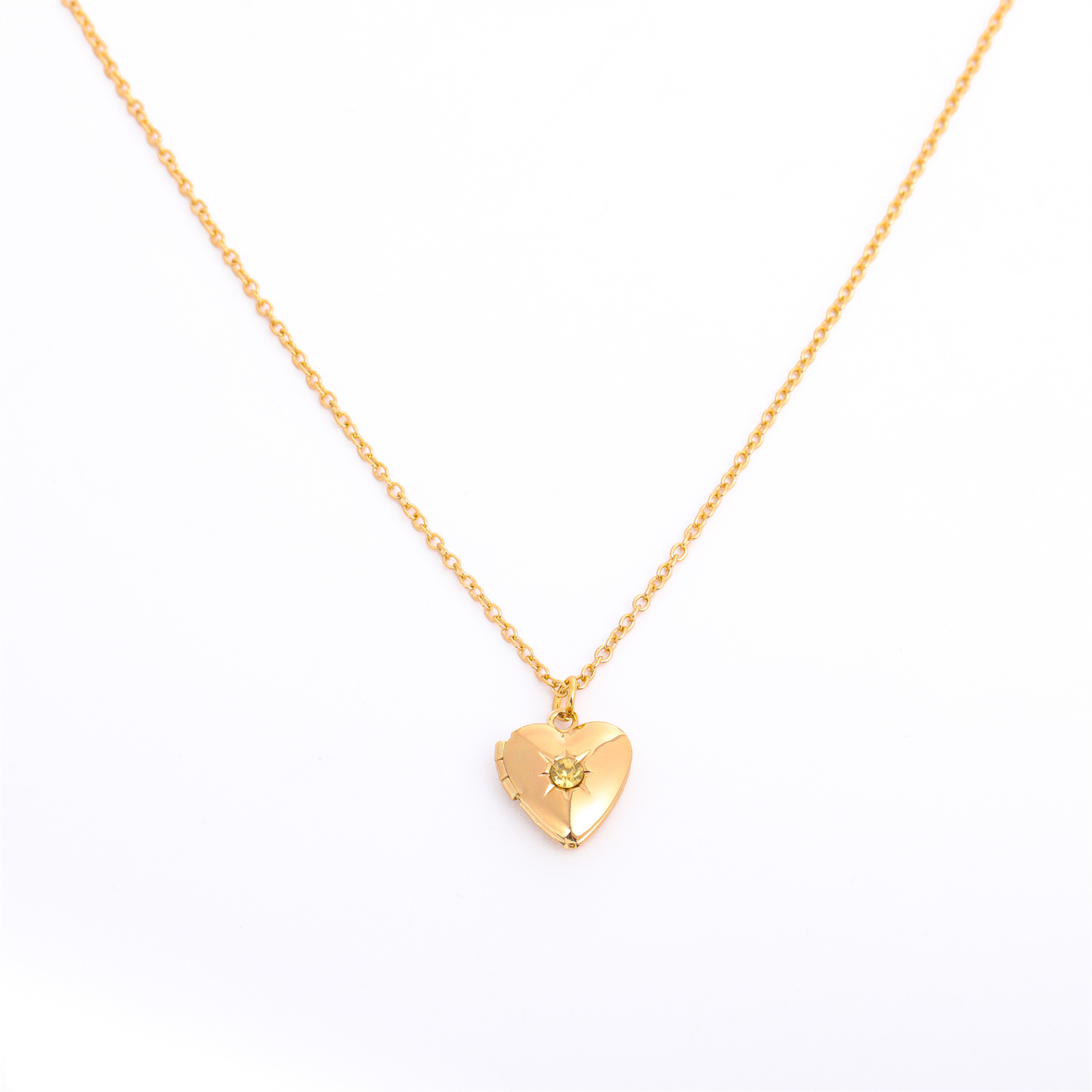Fashion Love Heart Opening And Closing Album Titanium Steel Necklace