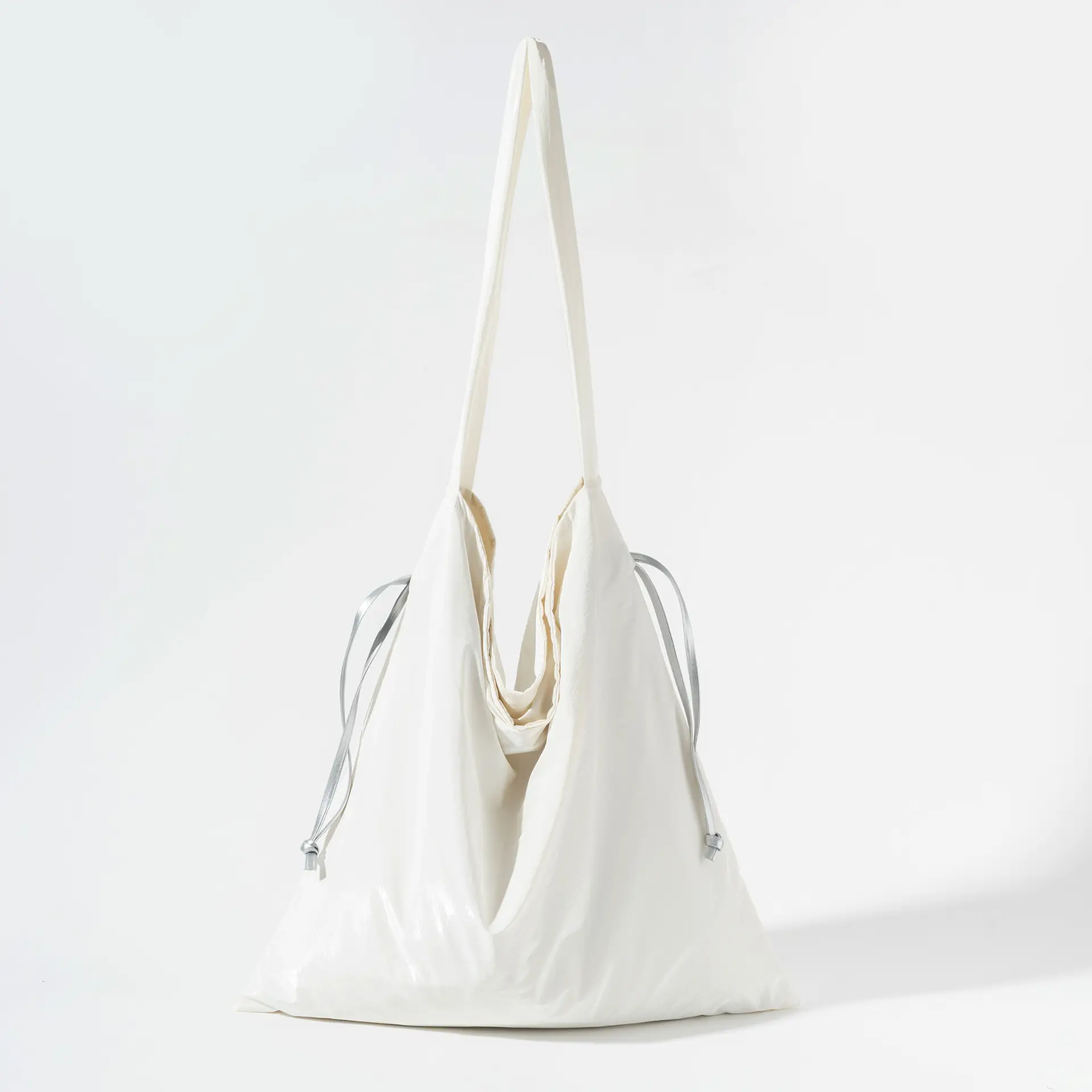 Tinfoil Shoulder Leisure Literary Women Bag Internet Celebrity Pleated Drawstring