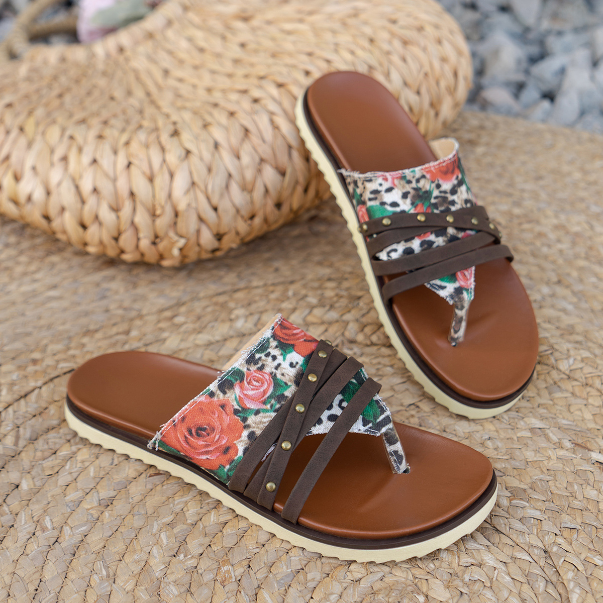 European And American Fashion Plus Size Color Matching Flip-flops Beach Sandals Slippers - Image 2
