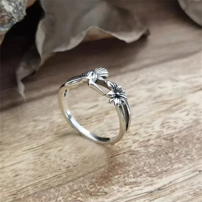 Vintage Distressed Flower With Greenhermit Hollow Ring Bohemian