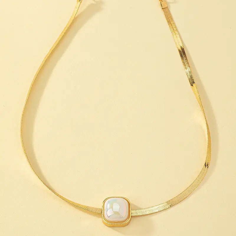 Pearl Necklace Snake Bone Dignified Pendant Women