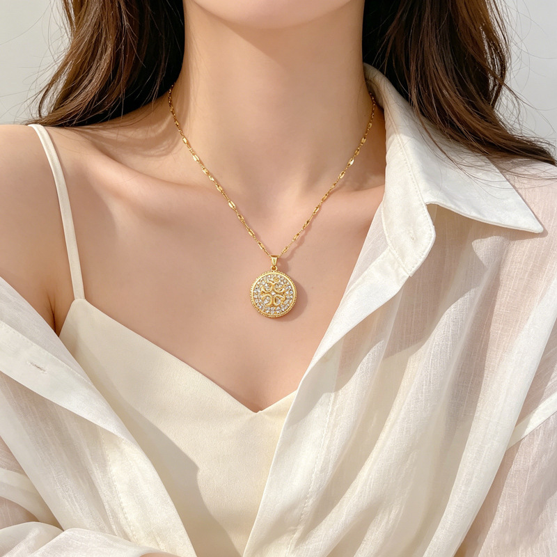 Womens Round-Pattern Zircon Full-Diamond Necklace