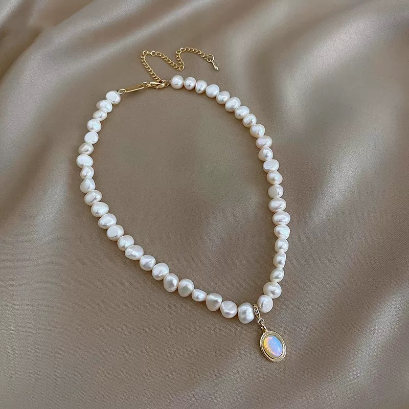 Winter Baroque Pearl Necklace Elegant