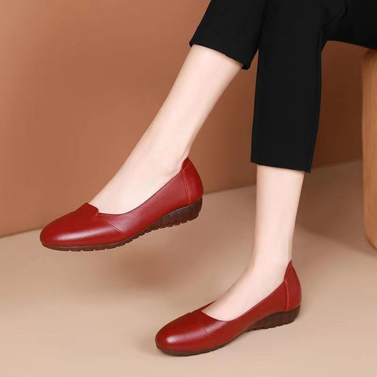 Low-Heeled Wedge Flats, picture 4 of 6
