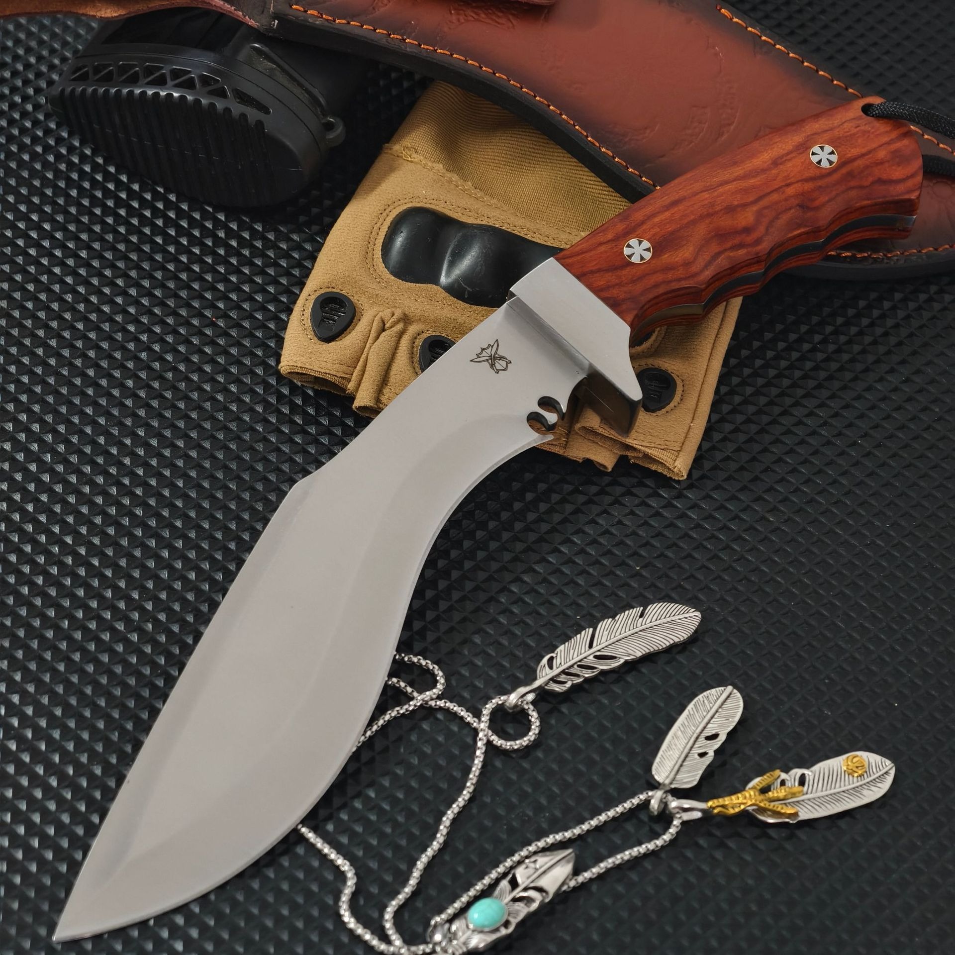 All-in-one High-hardness Portable Outdoor Tool