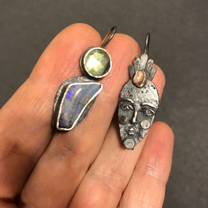 Creative New Design Carved Human Face Pattern Earrings