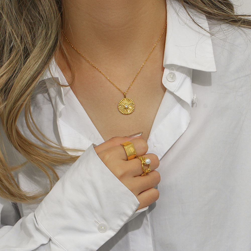 Fashion Popular Round Brand Pendant Jewelry Women's Stainless Steel