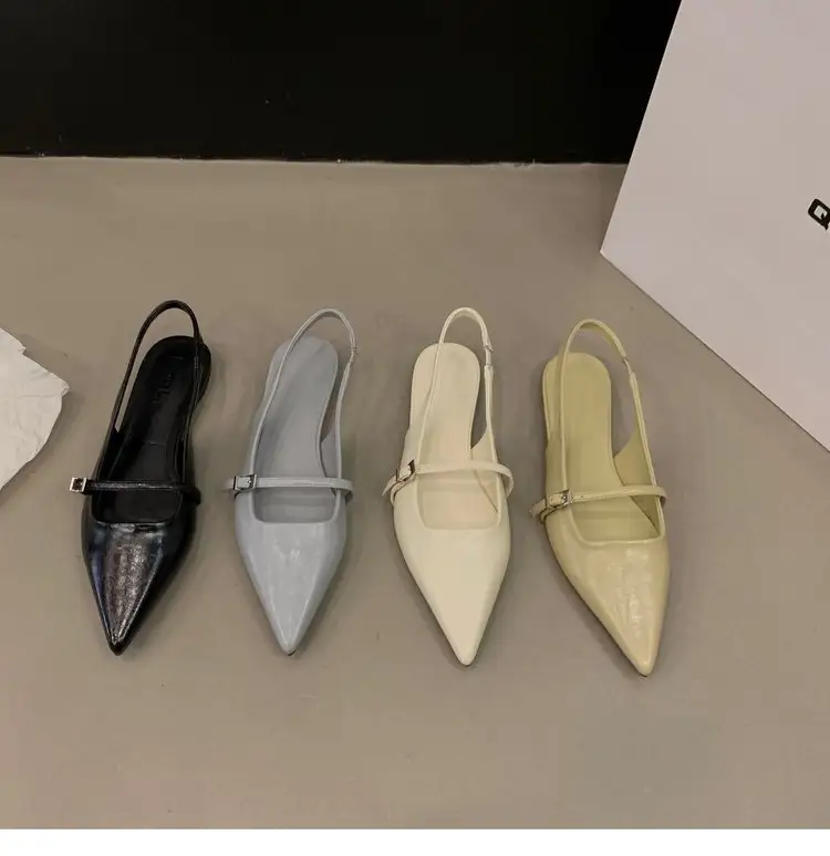 Temperamental Minority Women's With Toe Box Sandals