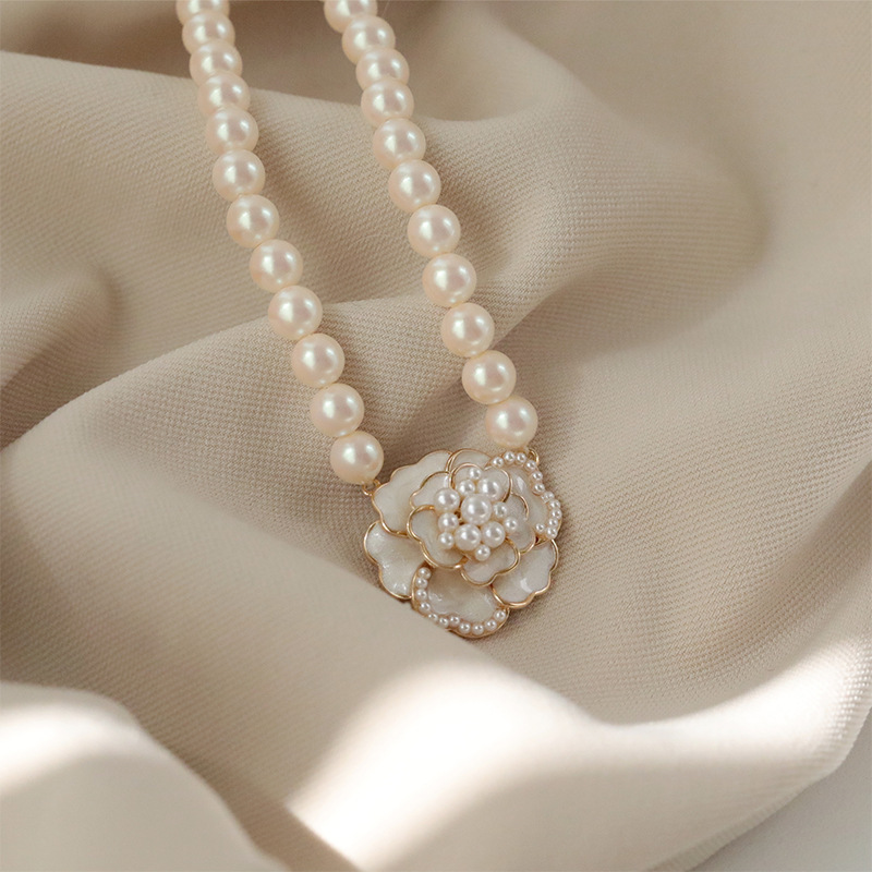 Niche Design Elegant French Fairy Camellia Pearl Necklace