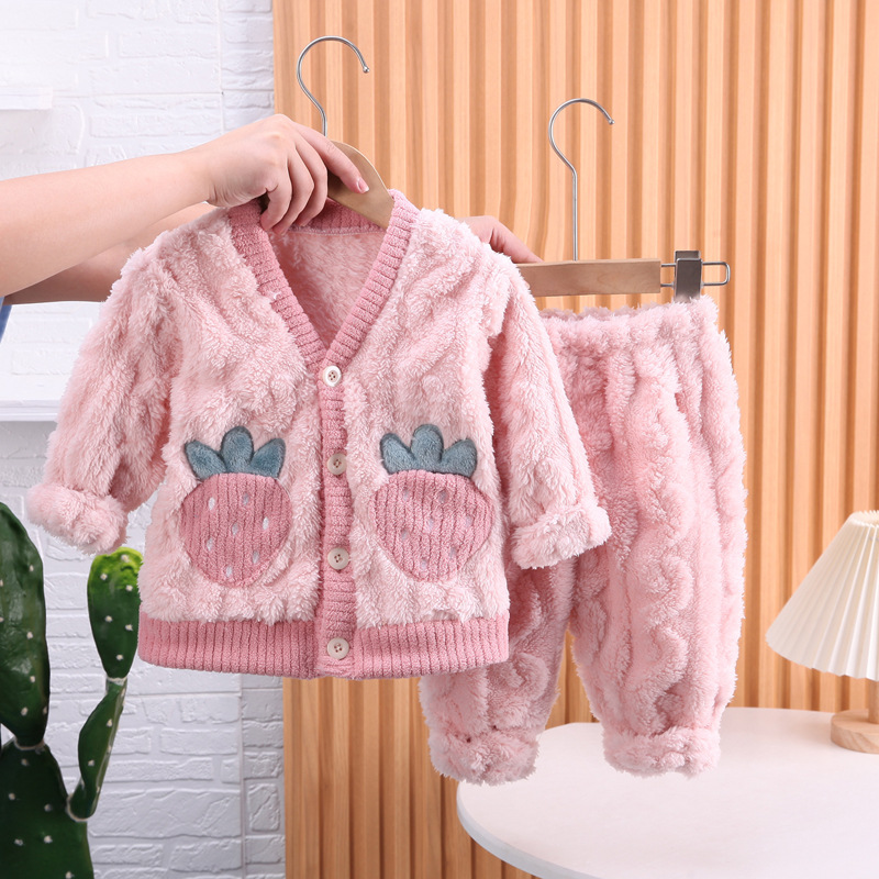 Girls' Coral Fleece Home Wear Two-piece Set - Image 4
