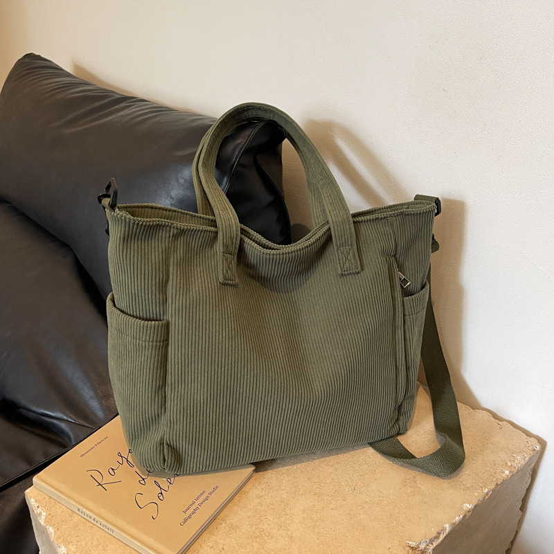 Large Capacity Art Student Shoulder Bag. Product information: Lining texture: Polyester, Applicable scenario: leisure travel, Color: creamy-white, green, black, Outer bag type: Sandwich pocket, Hardness: medium and soft, Material: corduroy, Suitcase shape