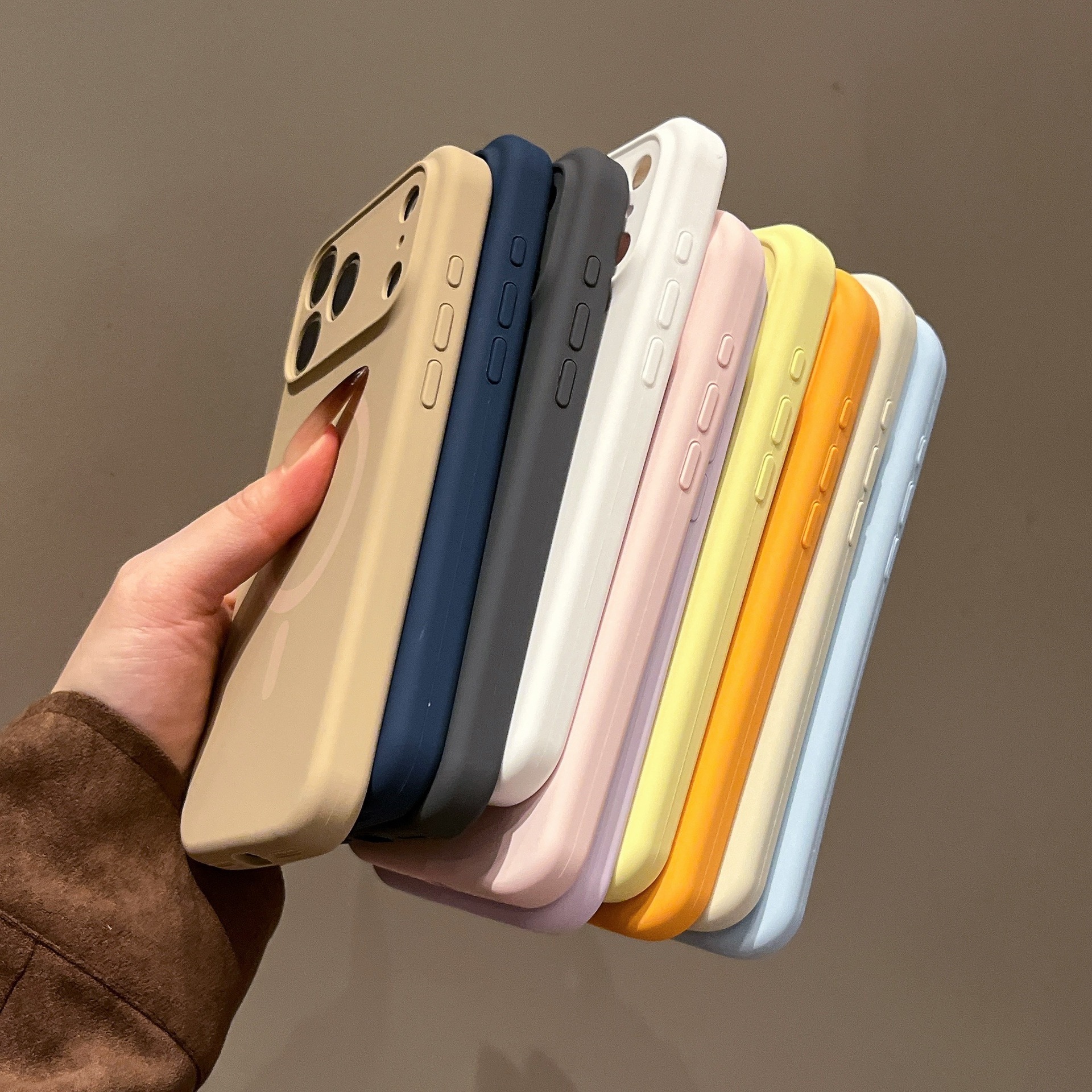 Liquid Silicone Skin-feel Magnetic Phone Case 8