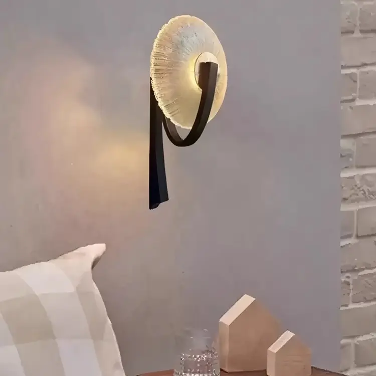 Nordic-style Wrought-iron Glass Wall Sconce