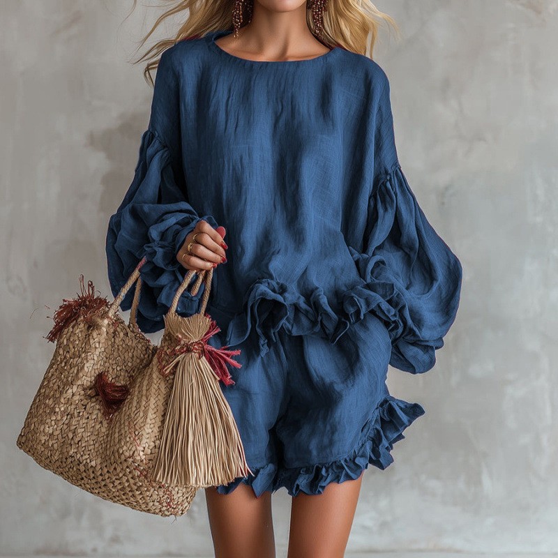 Women's loose fit lantern sleeve set in red – long sleeve top with shorts