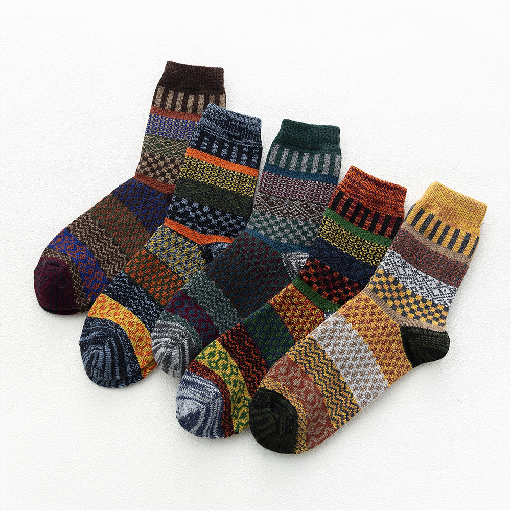 Title 3, Mens Stripe Thickened Mid-tube Wool Socks. War...