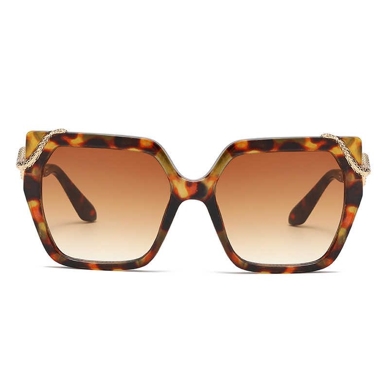 Retro Square Snake Pattern Temple Sunglasses For A Stylish