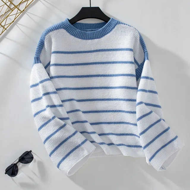 Women's Knitwear Loose fitting Pullover Round neck Sweater Blue - Shop at LoveMi