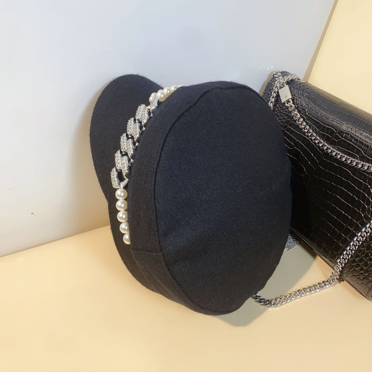 Rhinestone Flat Top Newsboy Cap Women's Korean-style All-match