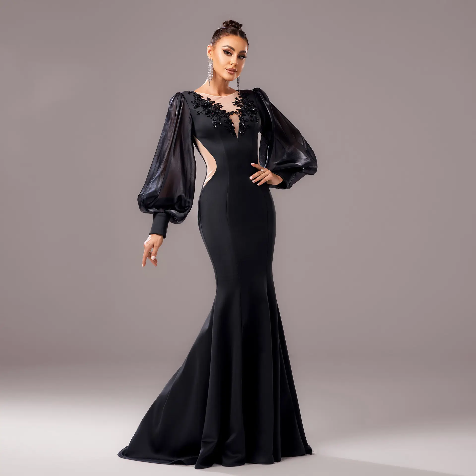 Long Sleeve Round Neck Banquet Applique Sheath