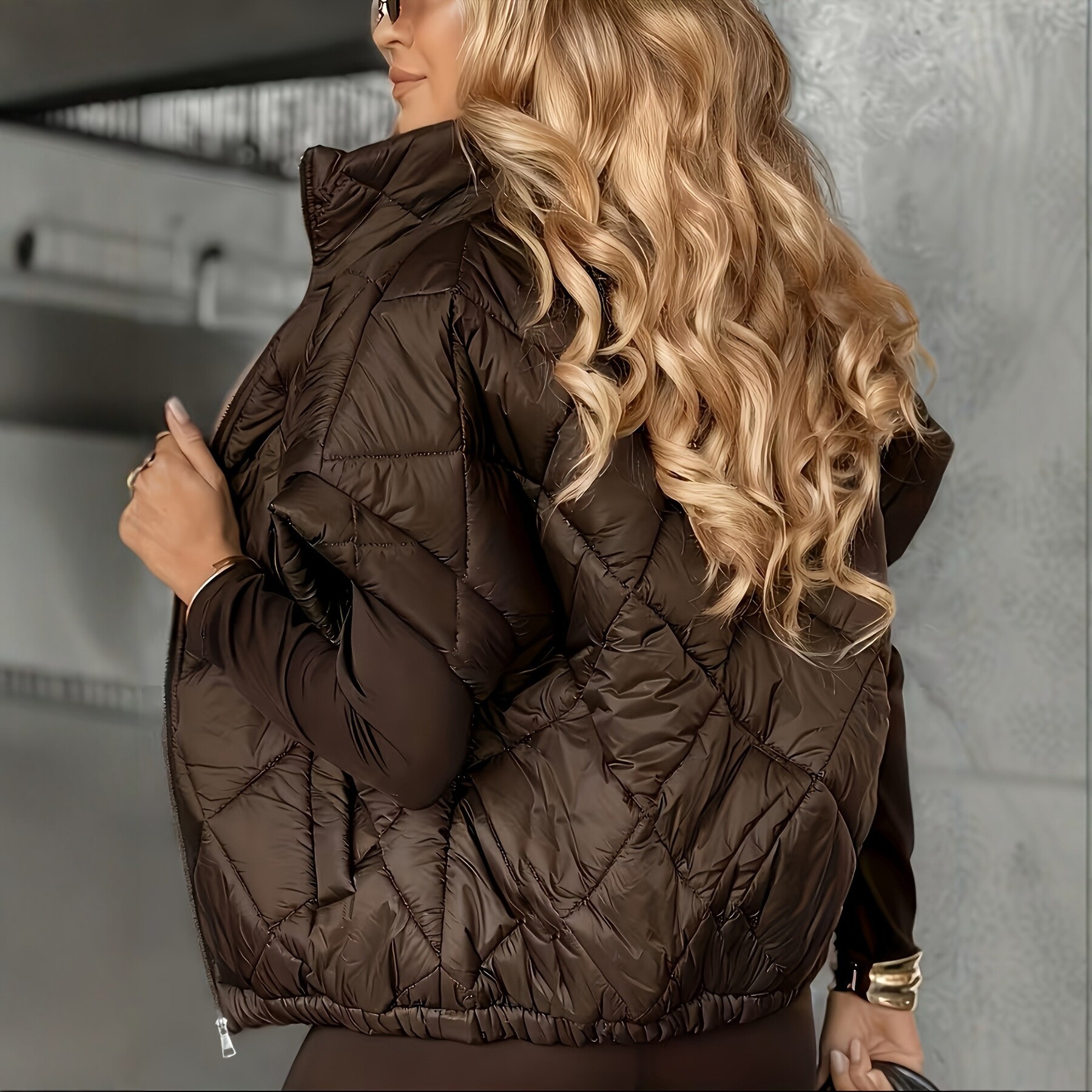 https://cf.cjdropshipping.com/quick/product/978b9920-97cb-4c85-8240-6b71fec2d105.jpg