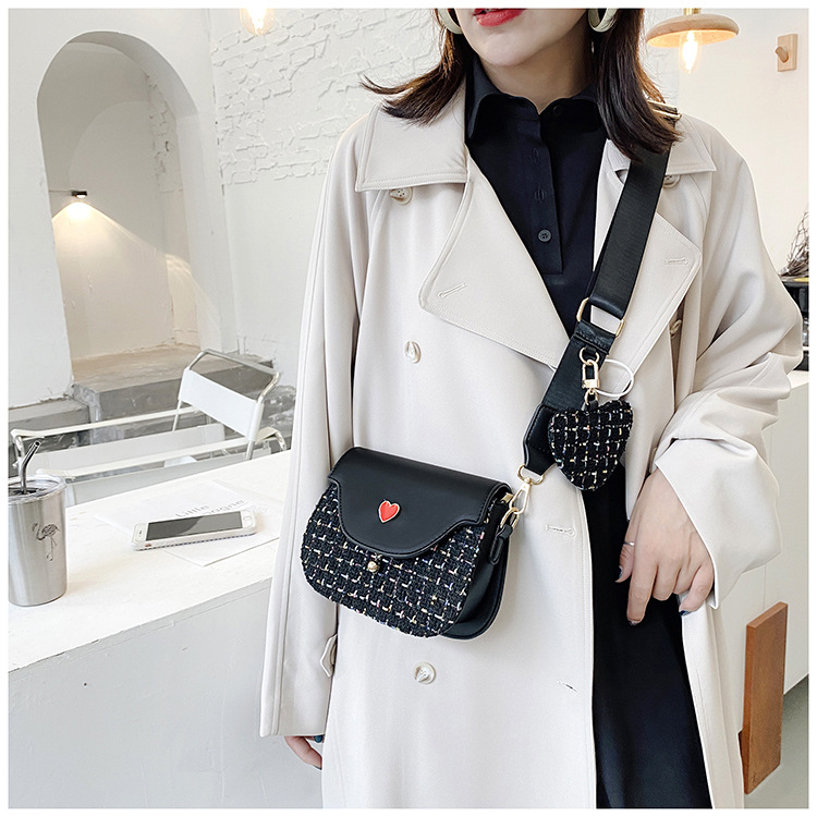 Title 2, All-match woolen woven one-shoulder wide bag sm...