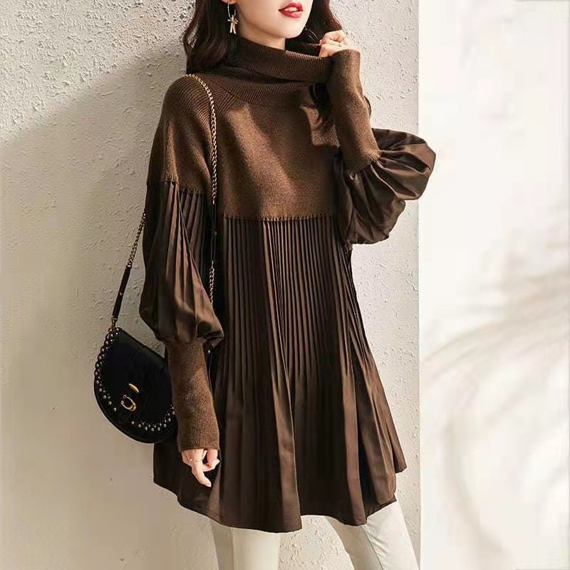 Women's Knitted Dress With Lantern Sleeves