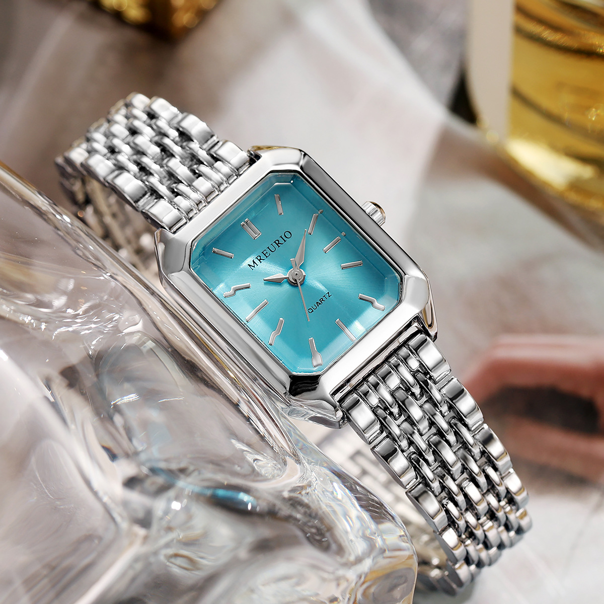 https://cf.cjdropshipping.com/quick/product/97ed0abf-edb6-41bf-a889-7fda441e89aa.jpg