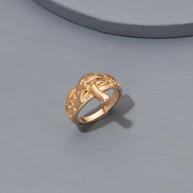 Retro Fashion And Personalized Mushroom Five-pointed Star Alloy Ring