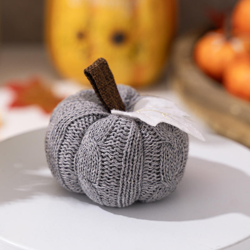 Knitted Small Pumpkin Gray