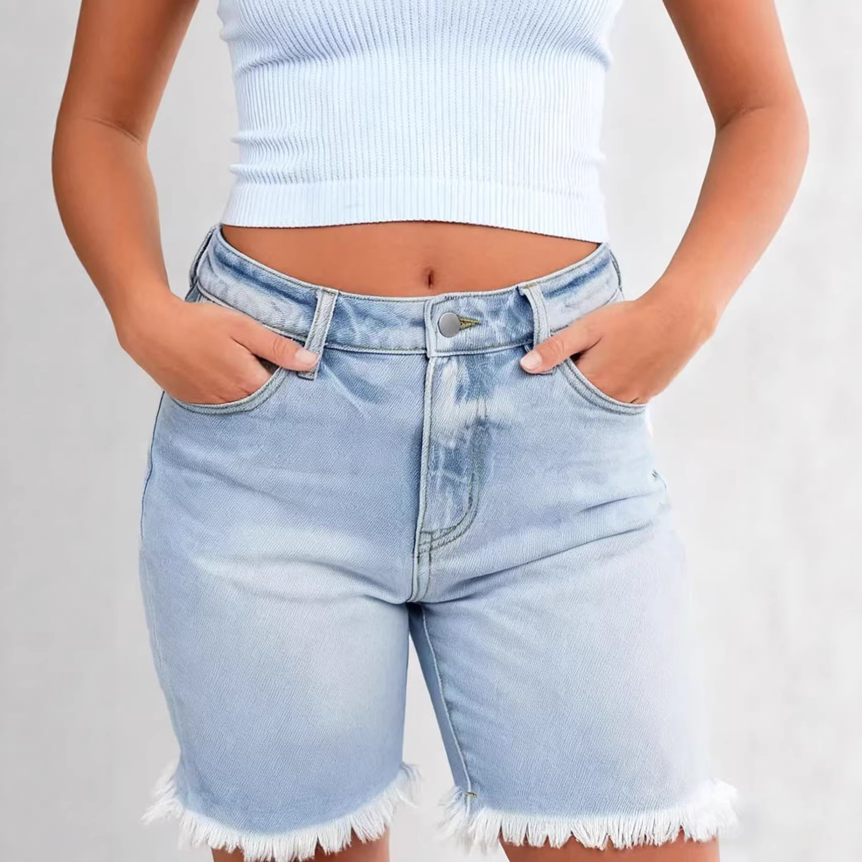 Comfortable Stylish And Relaxed-fit Denim Shorts