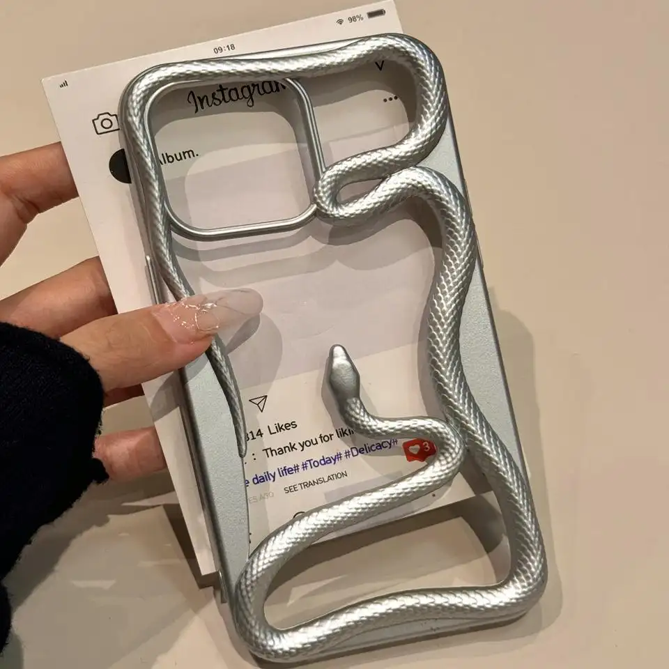 Creative Best-seller Hollow Snake Phone Case