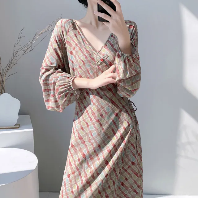 Womens Relaxed fit Floral print Simple And Comfortable Dress Colorful - Shop at LoveMi