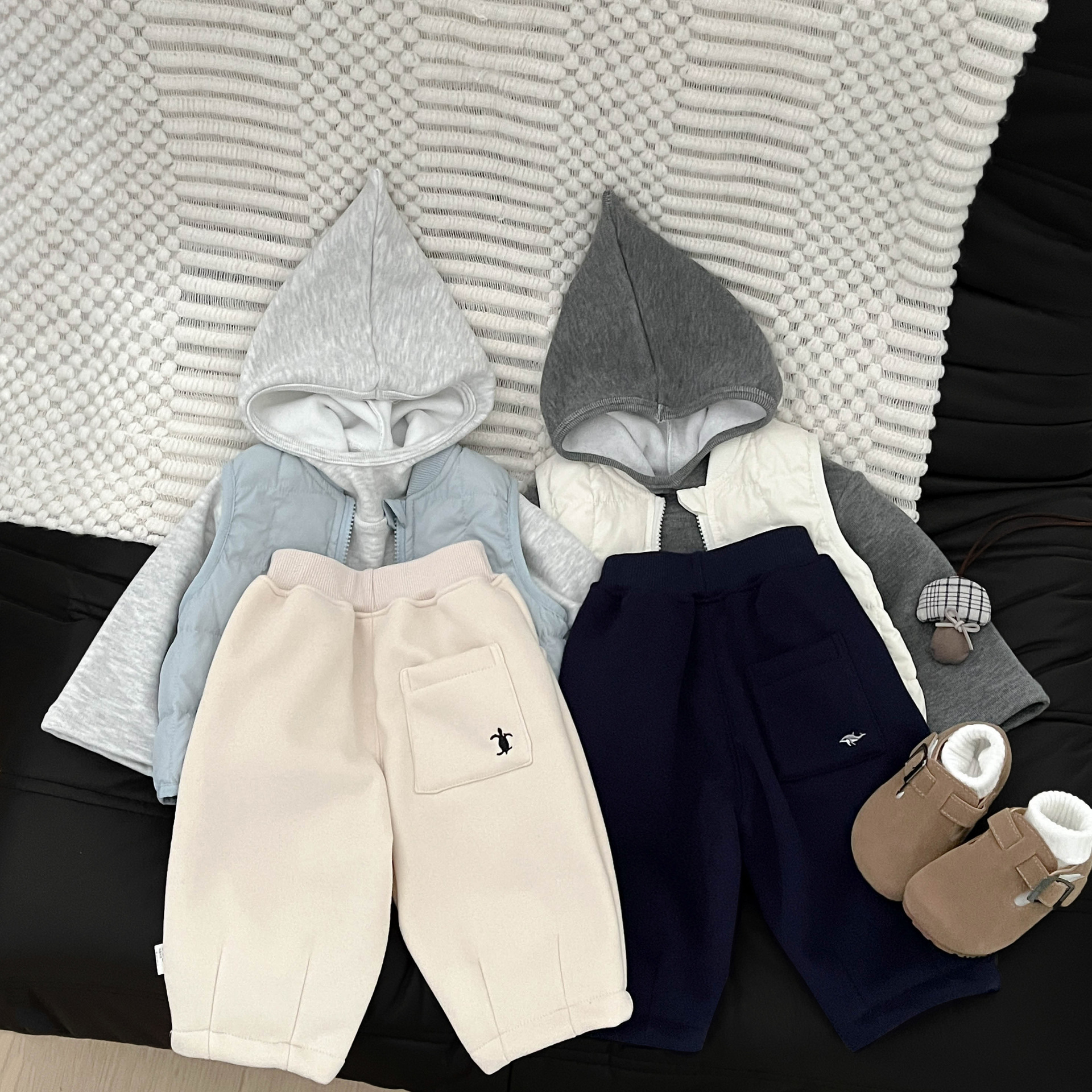 Fleece-lined Embroidered Thickened Casual Warm Pants