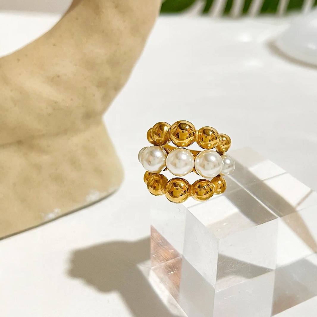 Exaggerating Unique Fashion Round Beads Daily Female Ring