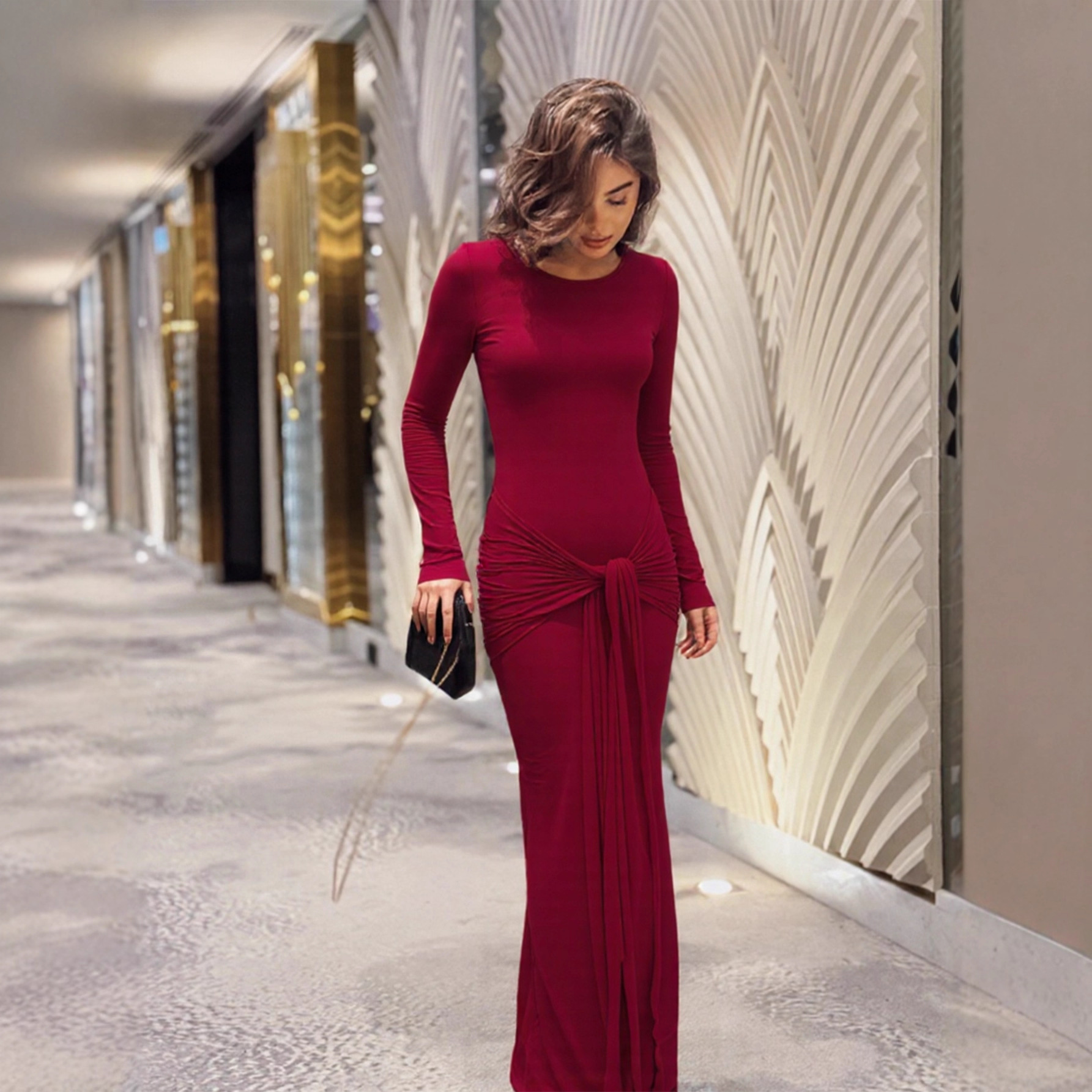 Womens Long-sleeve Body-hugging Crew-neck Fashionable Sheath Dress - Image 1