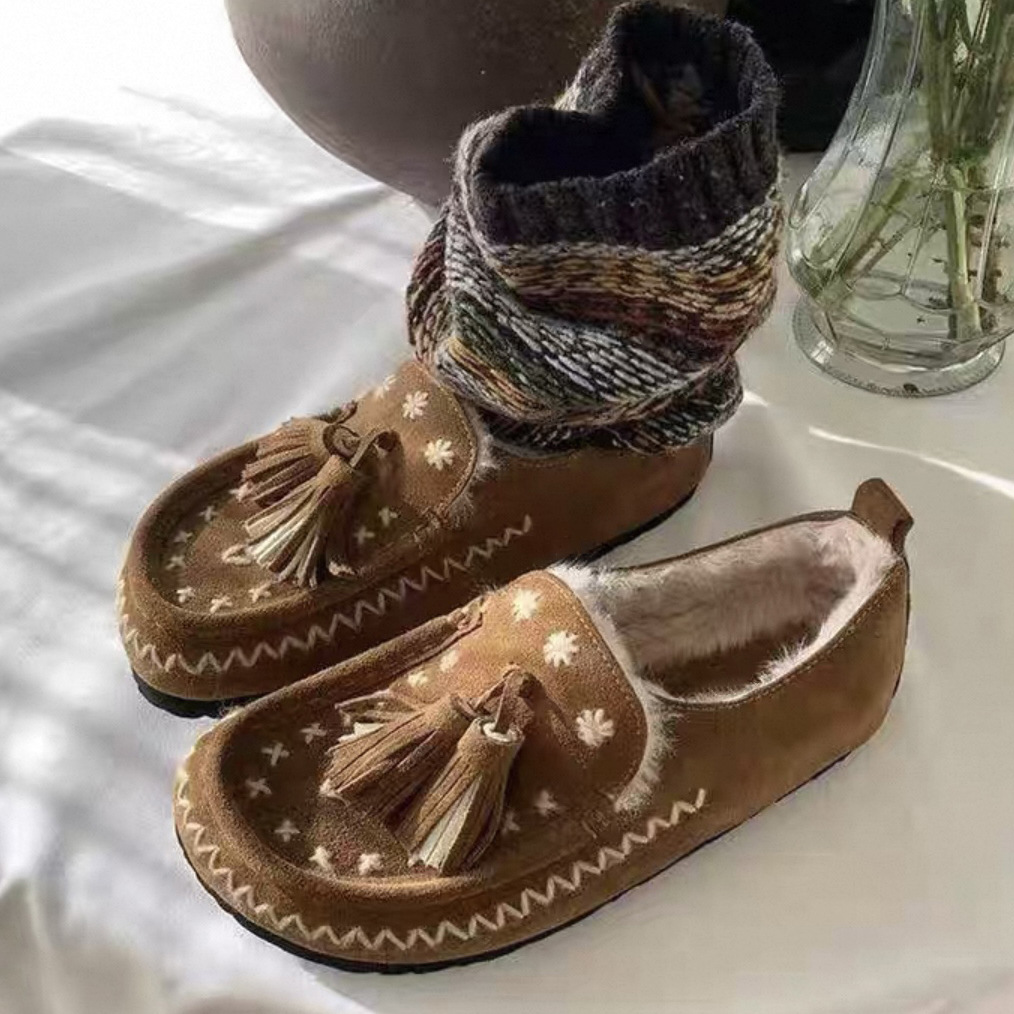 Handmade Snowflake-Embroidered Fleece-Lined Sandals