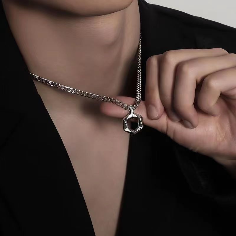 Men's Simplicity All-match Dark Pendant Necklace