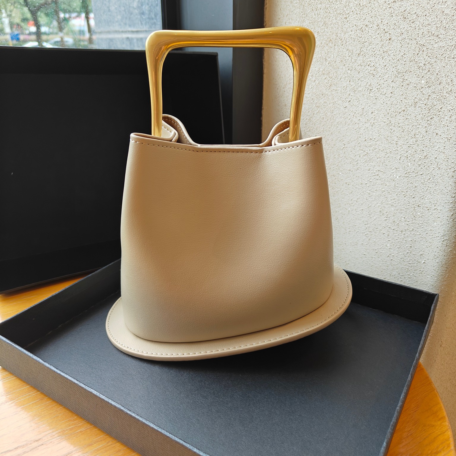 Genuine Leather Bucket Bag, picture 2 of 4