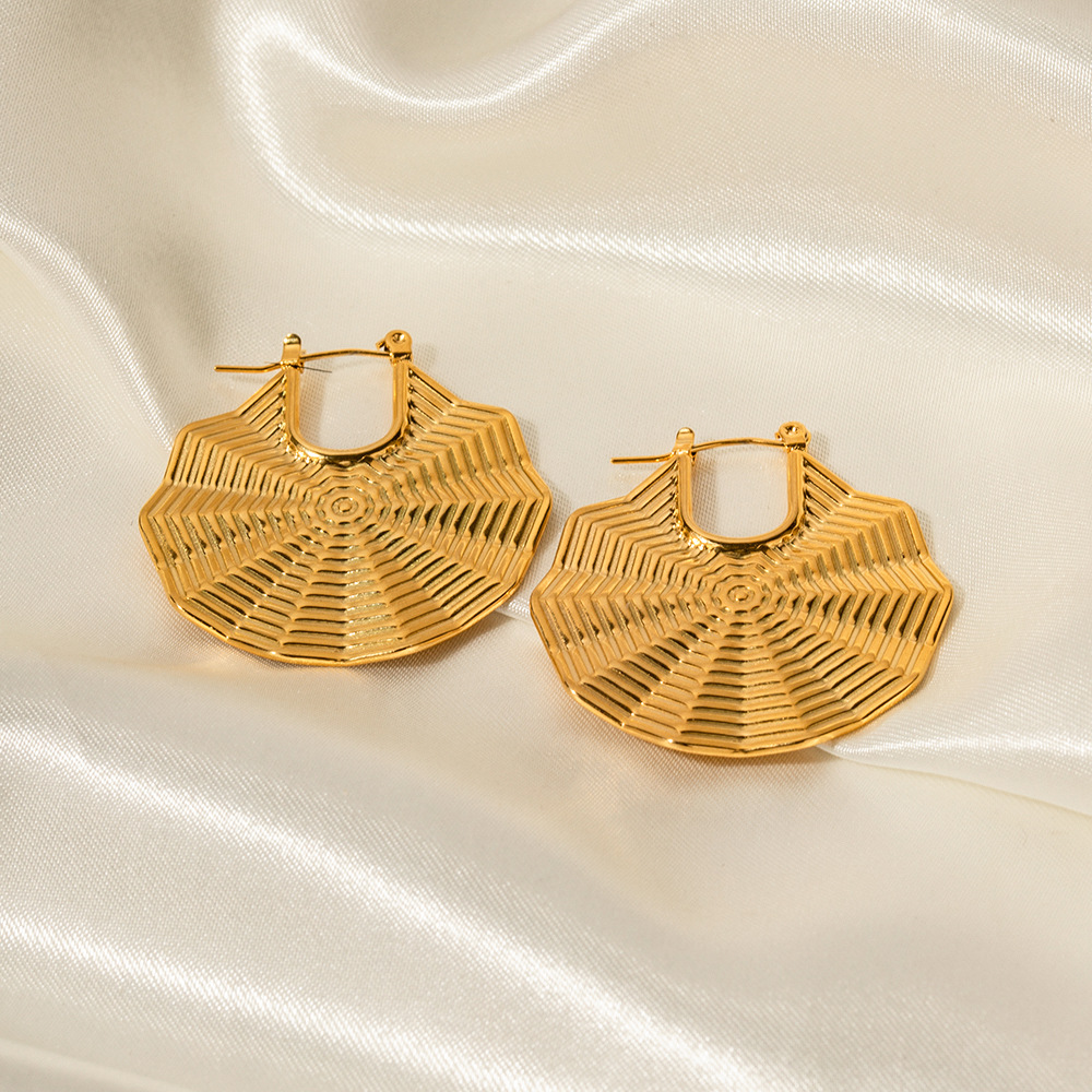 Stainless Steel 18K Fan-shaped Lace Earrings