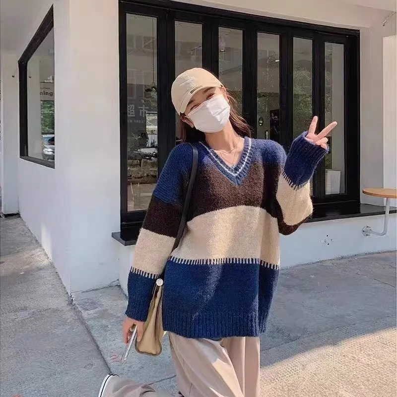 Women's V-neck Loose Color Matching Design Knitted Sweater - Blue