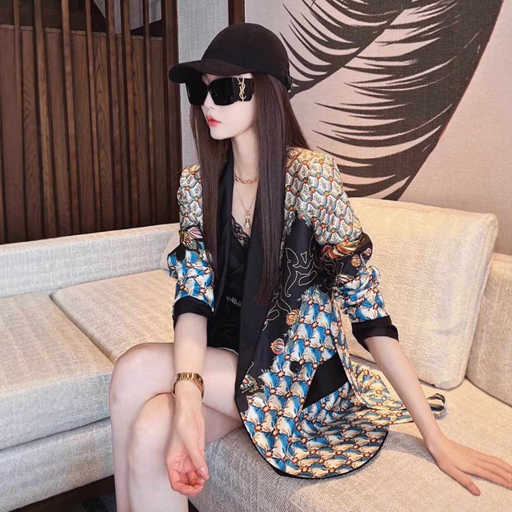 Lightly Mature-Style Casual Plaid Jacket Lightweight Design