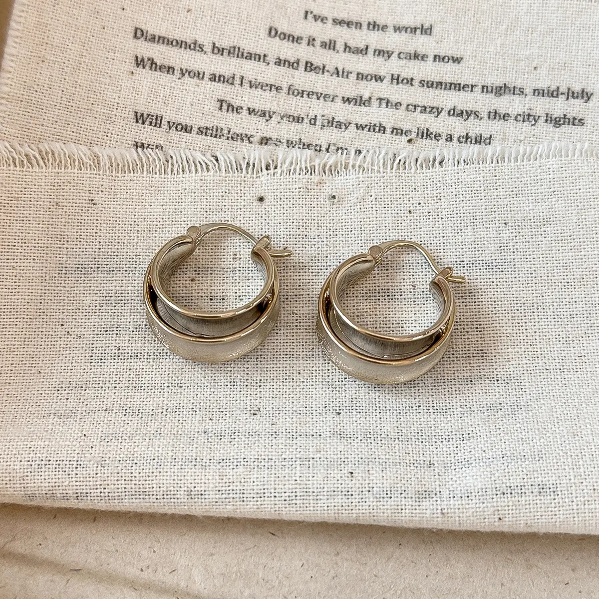 Minimalist Metal Geometric Vintage Double-Layer Ear ClipsEarrings