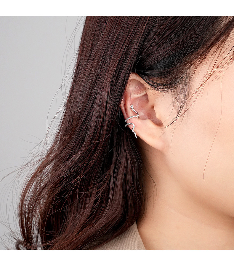 مشبك أذن على شكل ثعبان من فضة عيار 925 بتصميم نيتشكور نيتشه