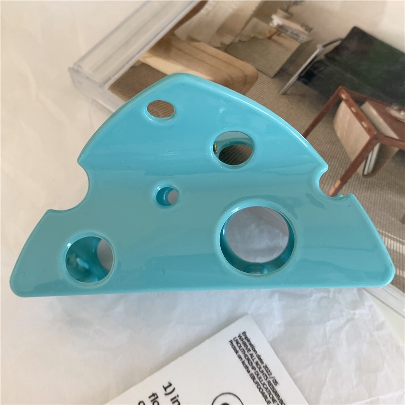 Female Cheese Grip Back Head Updo Shark 6