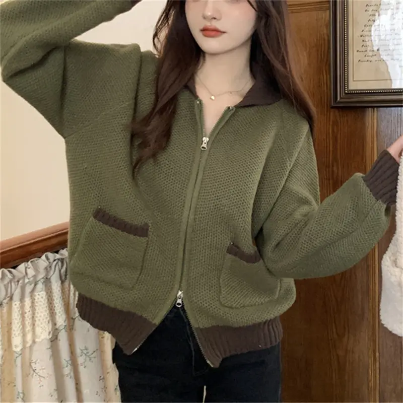 Womens Knitted Cardigan With Double-Zip Pockets