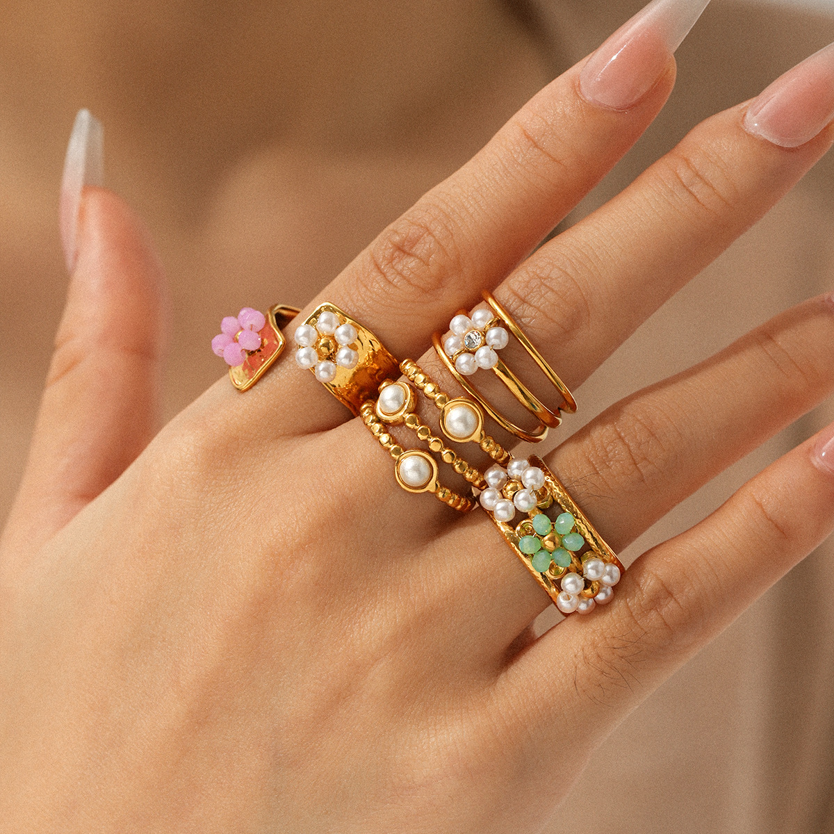 Luxury High-end Pearl And Flower Stainless Steel Ring