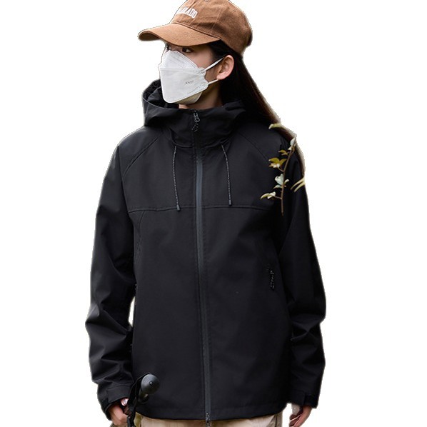 Graphene-lined Outdoor Hiking And Mountaineering Apparel 4