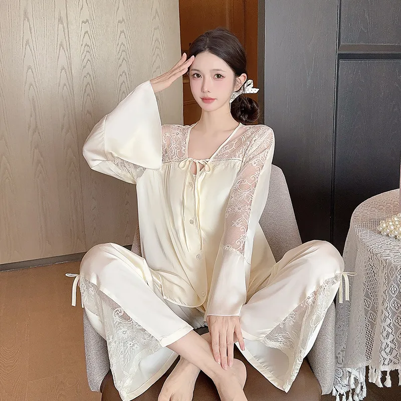 Women's Long-sleeved Ice Silk Pajamas Lace Suit - White